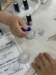 ���ׂ�ꂽ����̈Ⴄ�����ƃN���[��