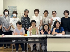 �u�t���܂߂��O��ɂS�l�A���ɂV�l�̎Q����