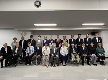 �S�s�����͂�ŏW���ʐ^�A��ዦ�̈�����E�n�Ӌǒ��A�ږ�̍��X�ؐS�c���A�{���������Ȃ�